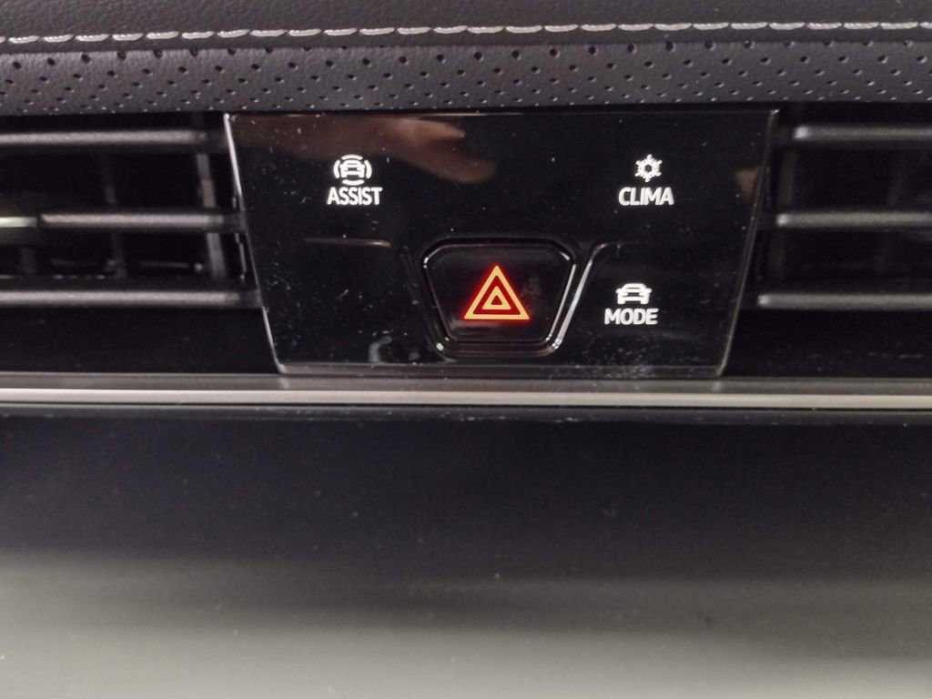 New 2026 Volkswagen Atlas SE image 34