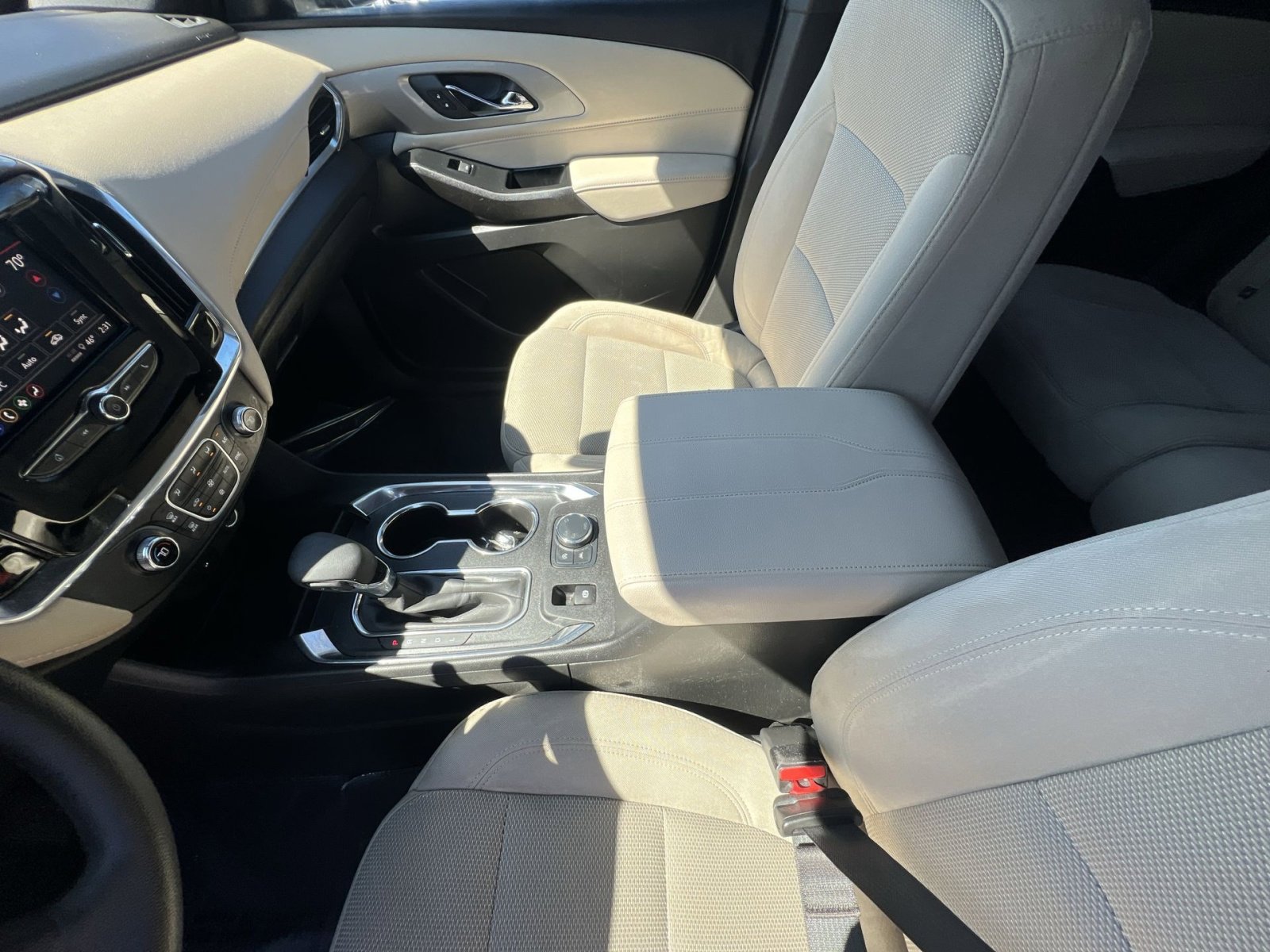 Used 2023 Chevrolet Traverse LS image 22