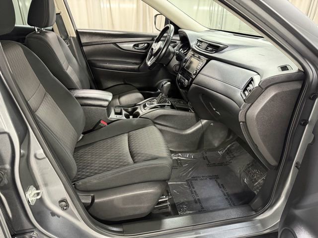 Used 2020 Nissan Rogue SV w/ Premium Package image 7