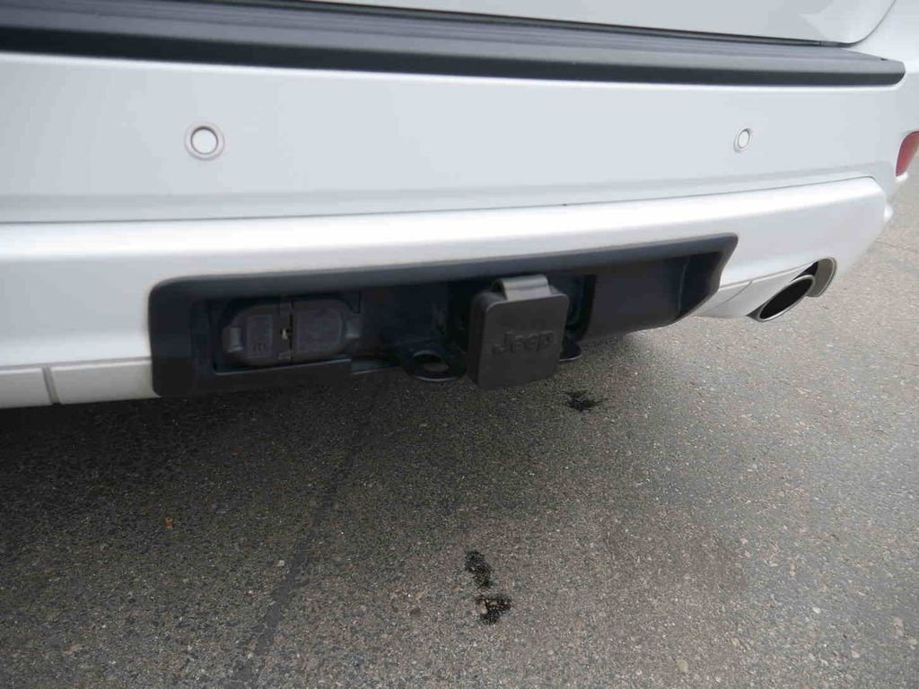 Used 2020 Jeep Grand Cherokee Altitude image 9