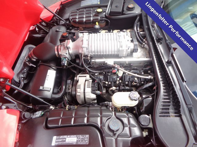 Used 2001 Chevrolet Corvette Coupe w/ Preferred Equipment Group2 image 13