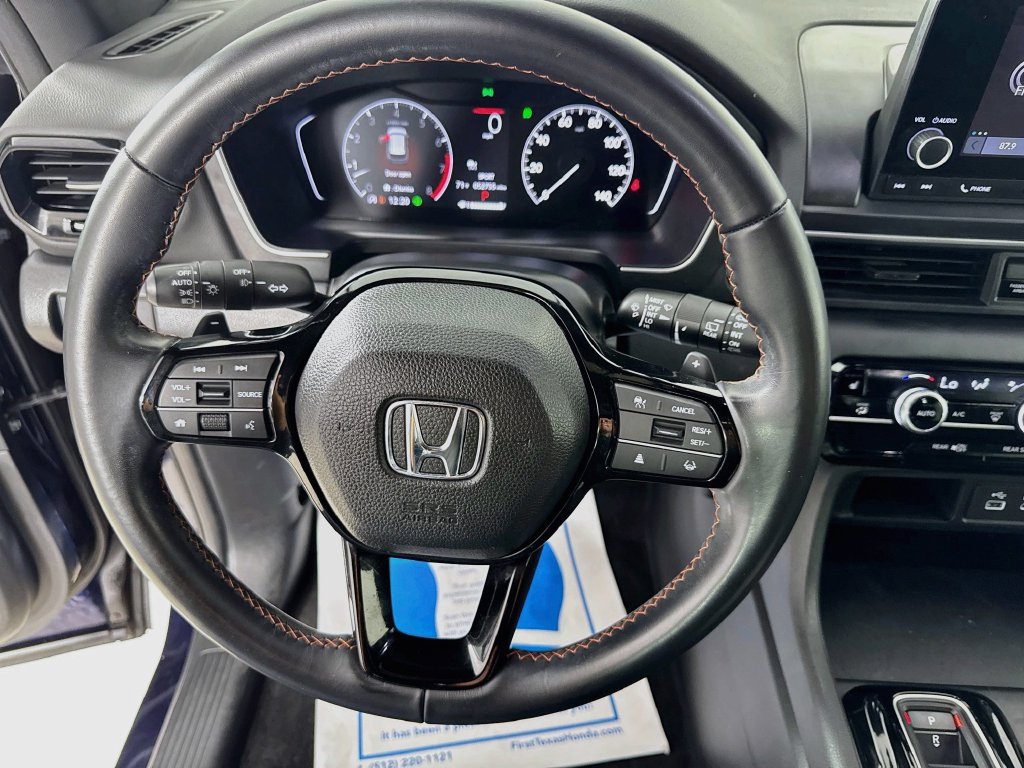 Used 2023 Honda Pilot Sport image 10