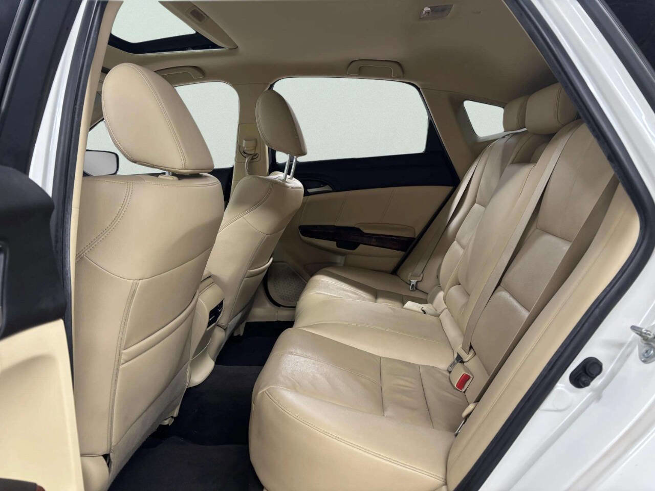 Used 2011 Honda Crosstour EX-L image 17