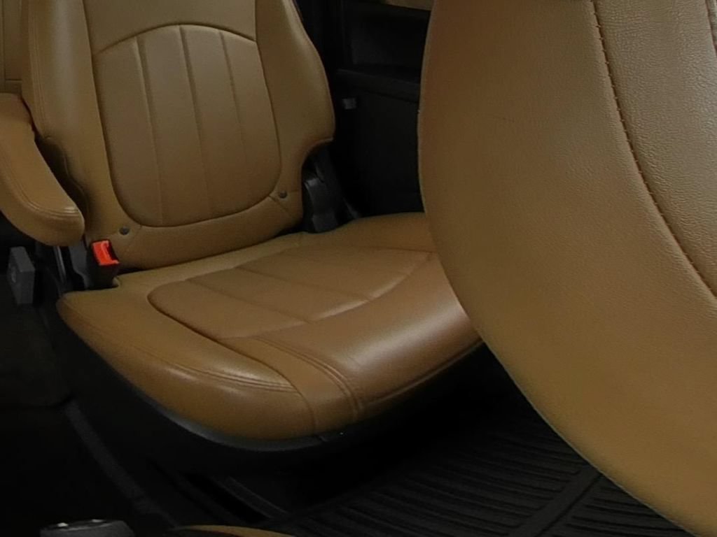 Used 2015 Buick Enclave Leather FWD image 14