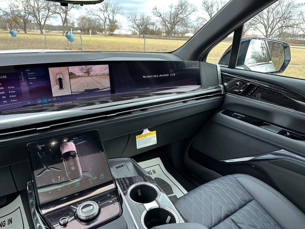 New 2025 Cadillac Escalade IQ Sport 1 w/ LPO, ONYX Package AWD/4WD image 22