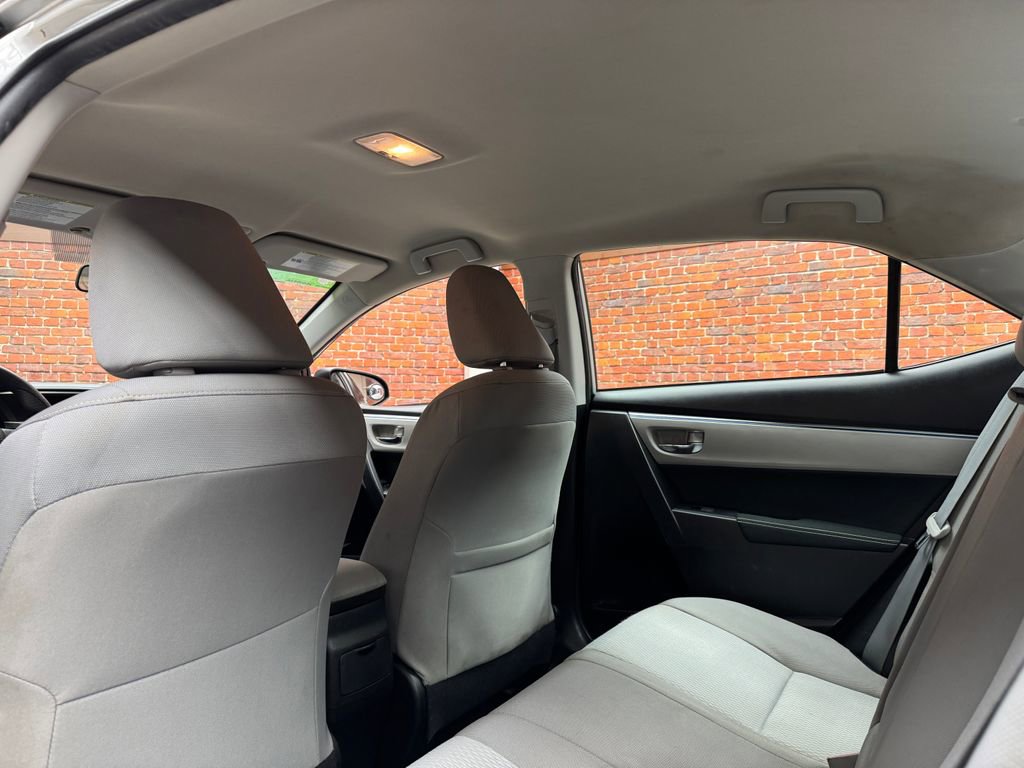 Used 2016 Toyota Corolla LE image 24