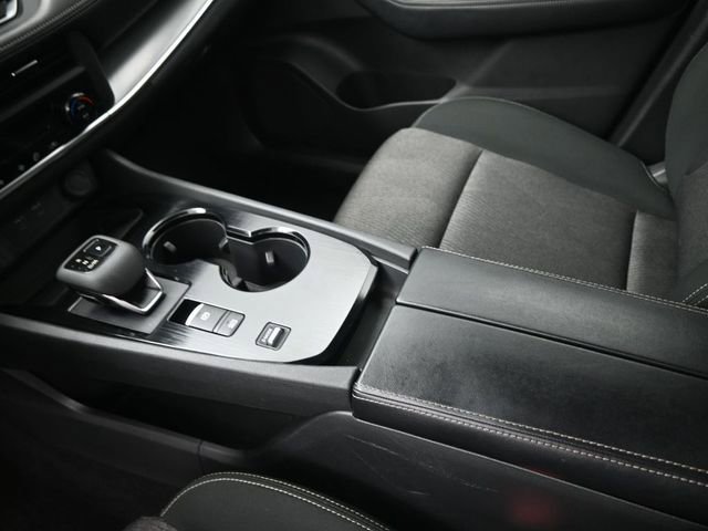 Used 2025 Nissan Rogue SV FWD image 31