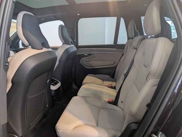 New 2026 Volvo XC90 B5 Core AWD/4WD image 24