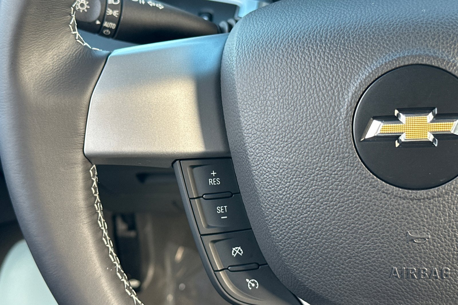 Used 2014 Chevrolet Spark LT FWD image 35