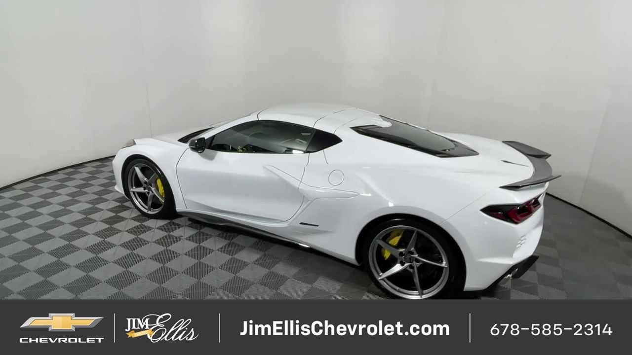 New 2025 Chevrolet Corvette E-Ray w/ ZER Performance Package AWD/4WD image 12