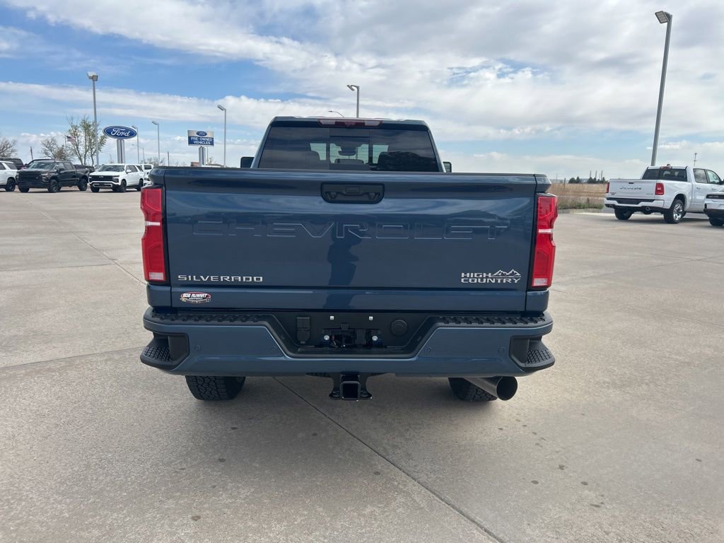 New 2026 Chevrolet Silverado 3500 High Country w/ Technology Package AWD/4WD image 4