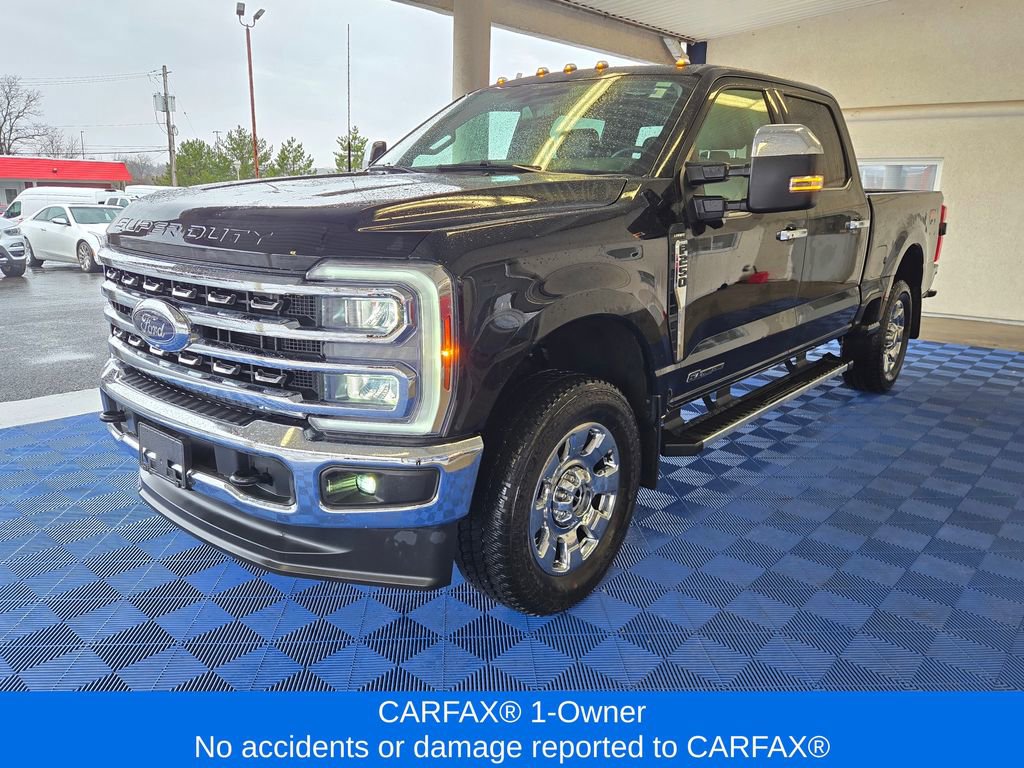 Used 2025 Ford F250 Lariat w/ Chrome Package image 3