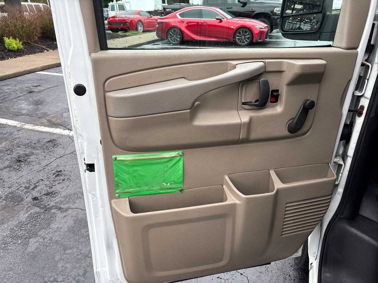 Used 2012 Chevrolet Express 2500 RWD image 15