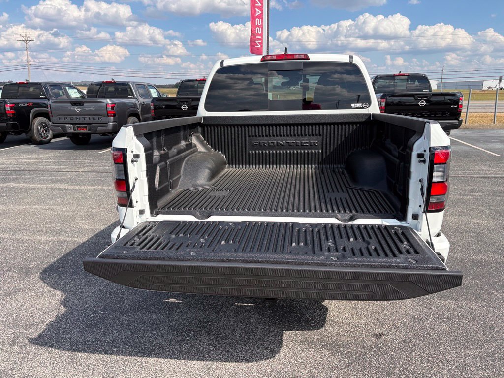 New 2027 Nissan Frontier SV w/ Tow Package AWD/4WD image 11