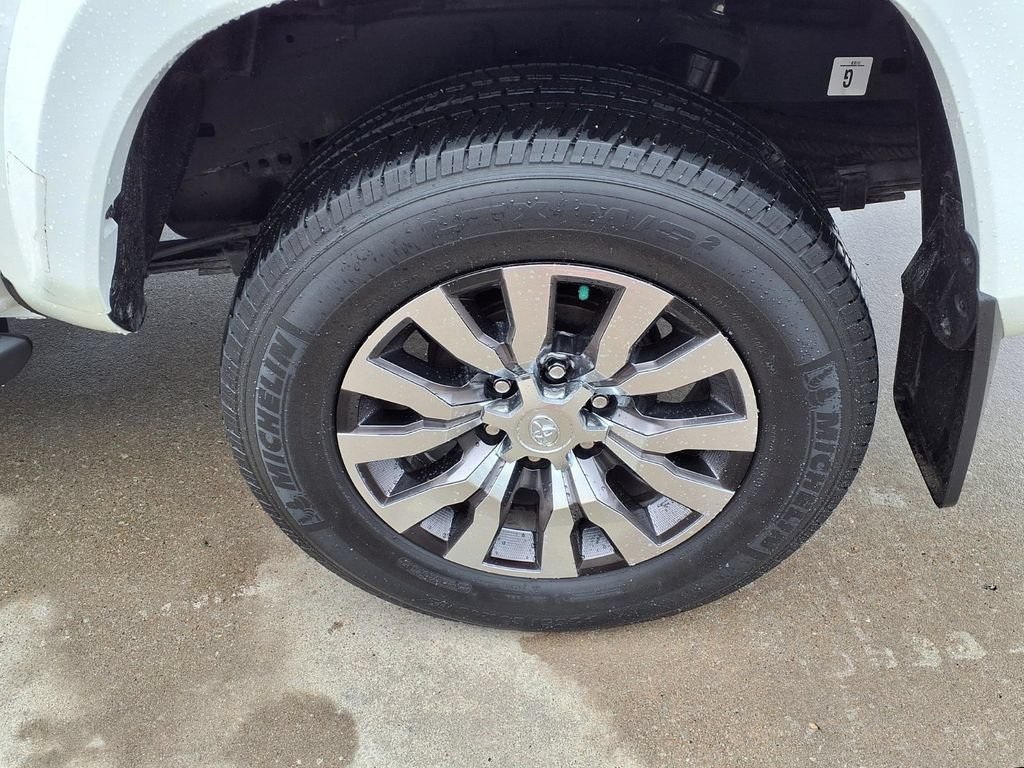 Used 2023 Toyota Tacoma Limited AWD/4WD image 20