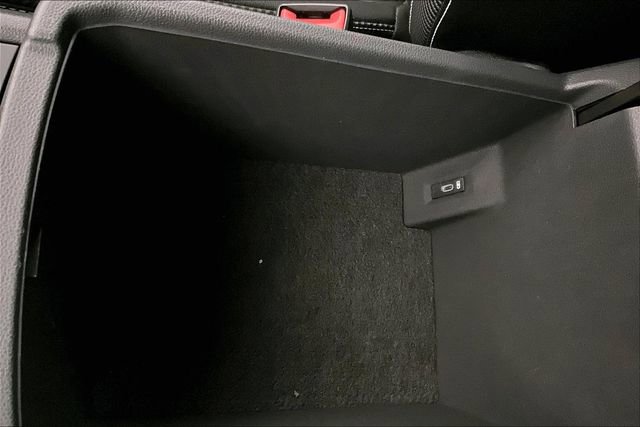 Used 2021 Volkswagen Atlas Cross Sport SE w/ Panoramic Sunroof Package FWD image 25