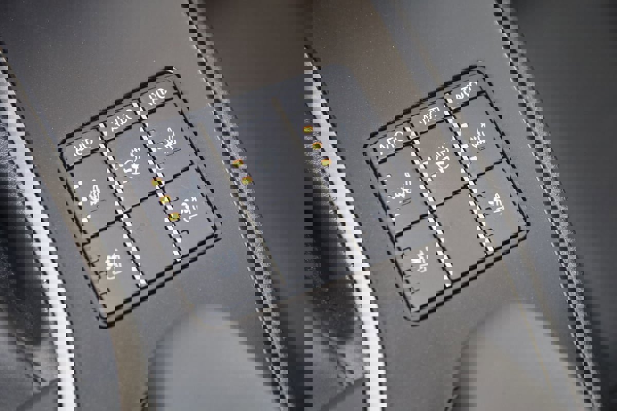 Used 2023 Lexus UX 250h AWD w/ Accessory Package (Z2) image 8