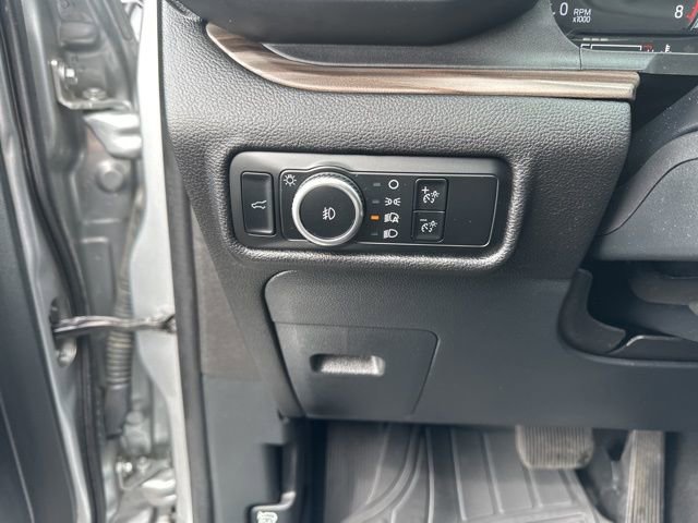 Used 2023 Ford Explorer Limited AWD/4WD image 13