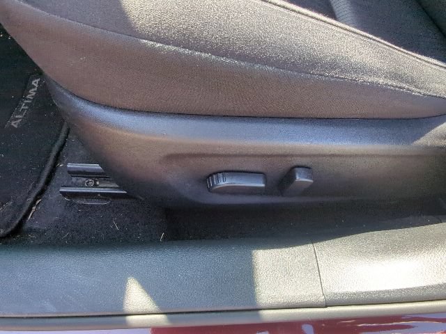 Used 2025 Nissan Altima 2.5 SV FWD image 11
