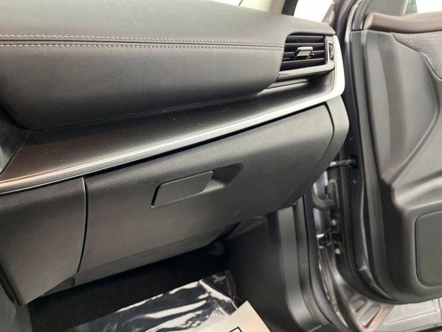 Used 2022 Nissan Rogue SV FWD image 37