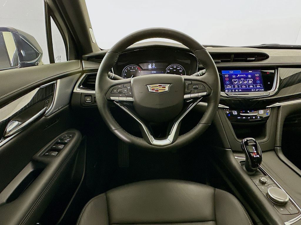Used 2025 Cadillac XT6 Premium Luxury w/ LPO, Floor Liner Package image 24