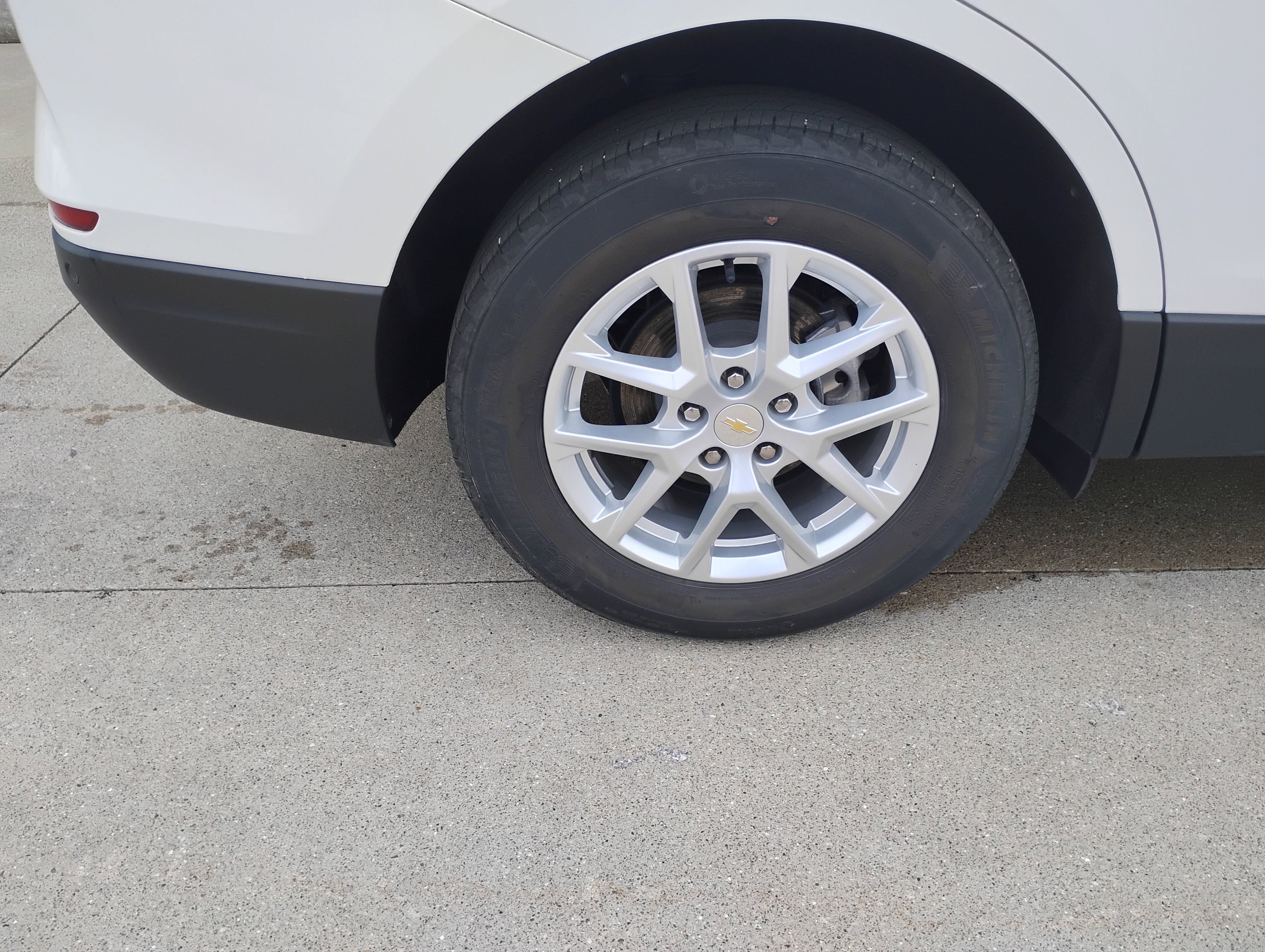 Used 2022 Chevrolet Equinox LT FWD image 26
