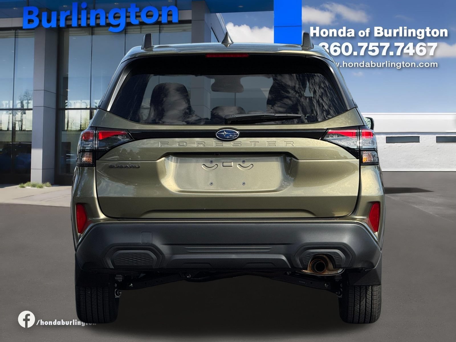 Used 2026 Subaru Forester Premium AWD/4WD image 5