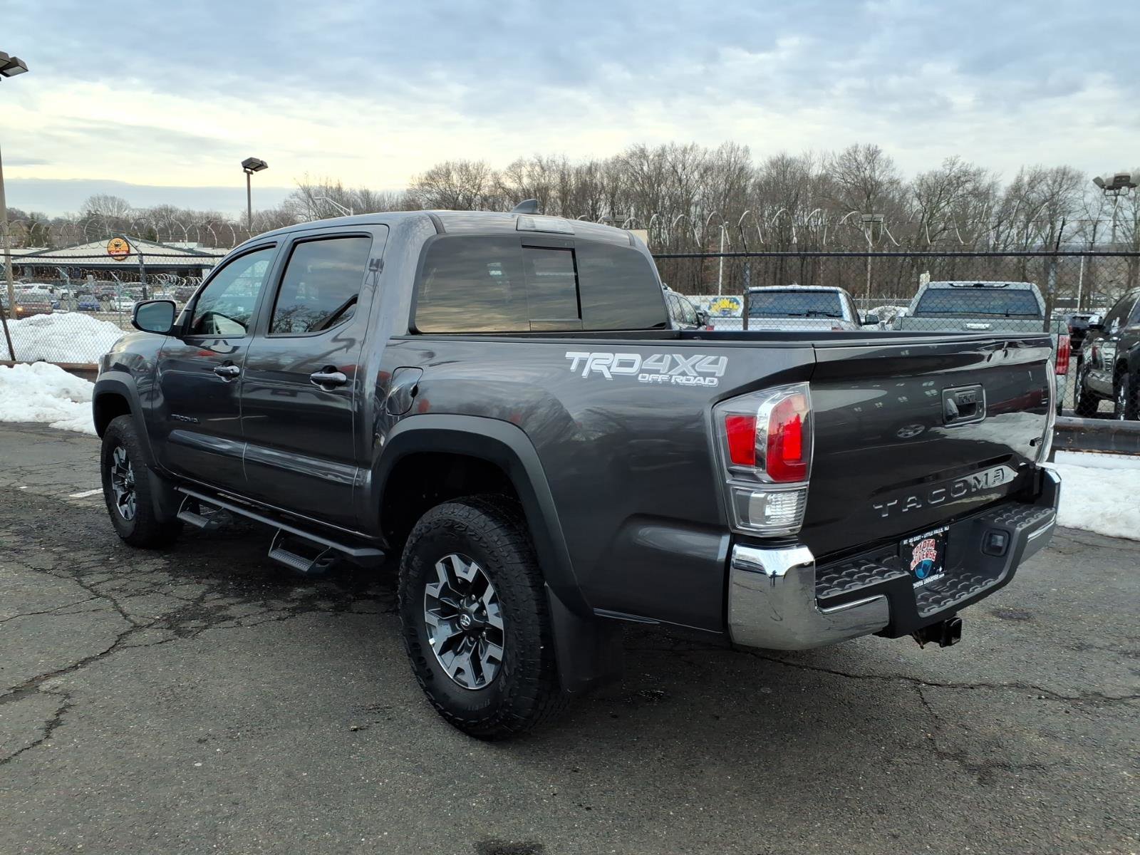 Certified 2023 Toyota Tacoma TRD Off-Road AWD/4WD image 4