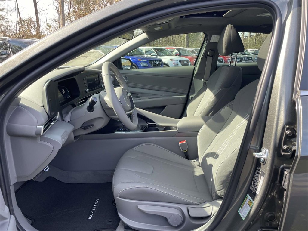 New 2026 Hyundai Elantra SEL Sport image 15