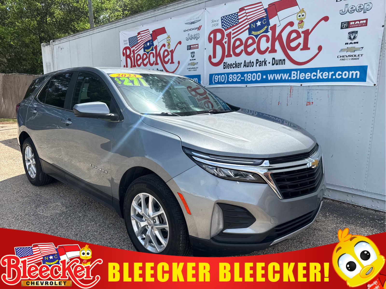 Used 2023 Chevrolet Equinox LT w/ Driver Convenience Package FWD image 1