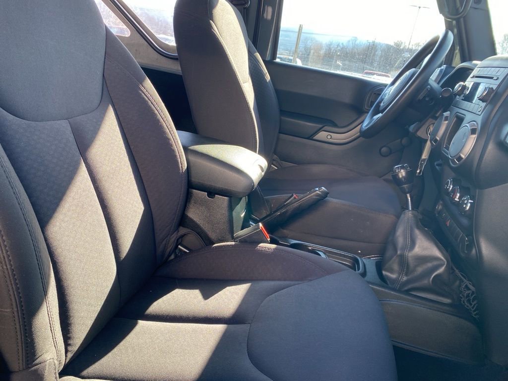 Used 2014 Jeep Wrangler Sport image 9