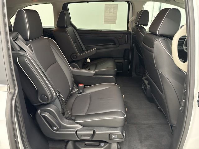 Certified 2026 Honda Odyssey Touring image 26