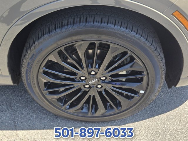 Certified 2025 Lincoln Corsair Reserve w/ Jet Appearance Package FWD image 19