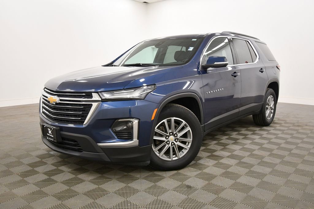 Used 2023 Chevrolet Traverse LT AWD/4WD image 2