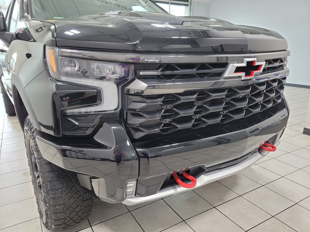 Used 2024 Chevrolet Silverado 1500 ZR2 w/ Technology Package AWD/4WD image 30