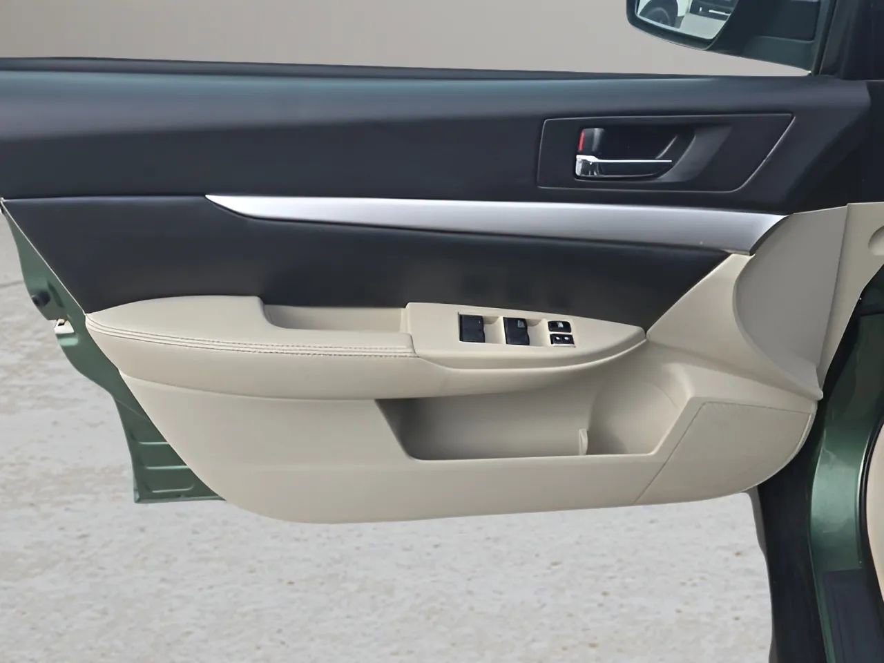 Used 2012 Subaru Outback 2.5i Premium w/ Popular Pkg 2 image 6