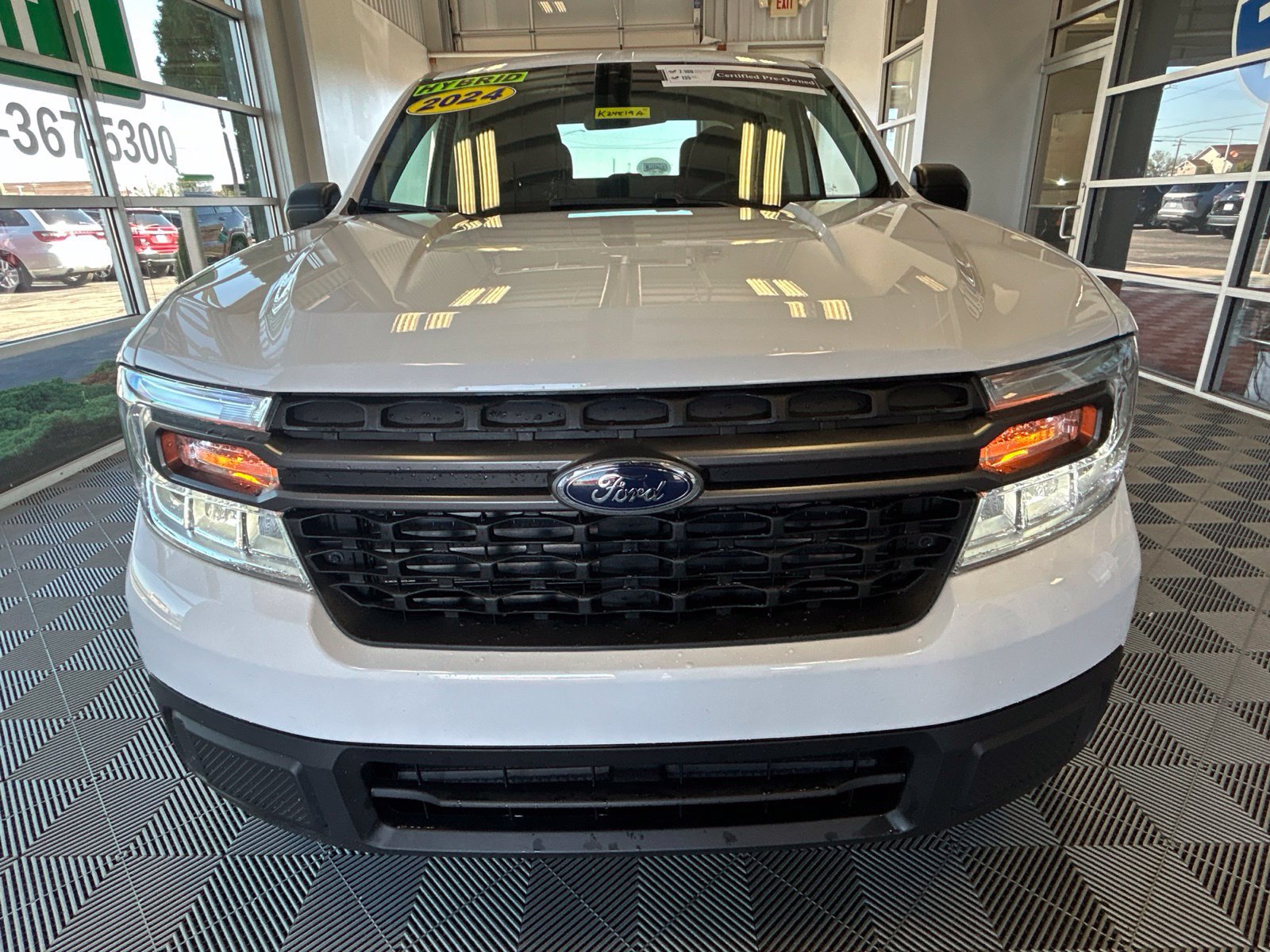 Used 2024 Ford Maverick XLT FWD image 2