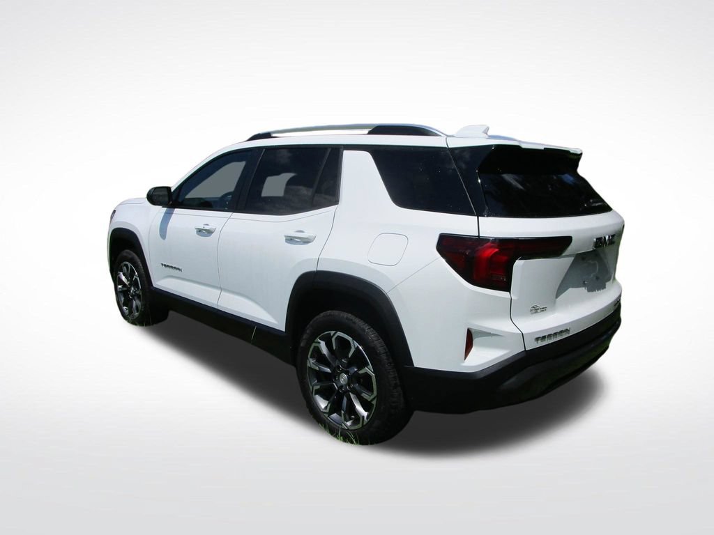 Used 2026 GMC Terrain Elevation w/ Elevation Premium Package FWD image 4