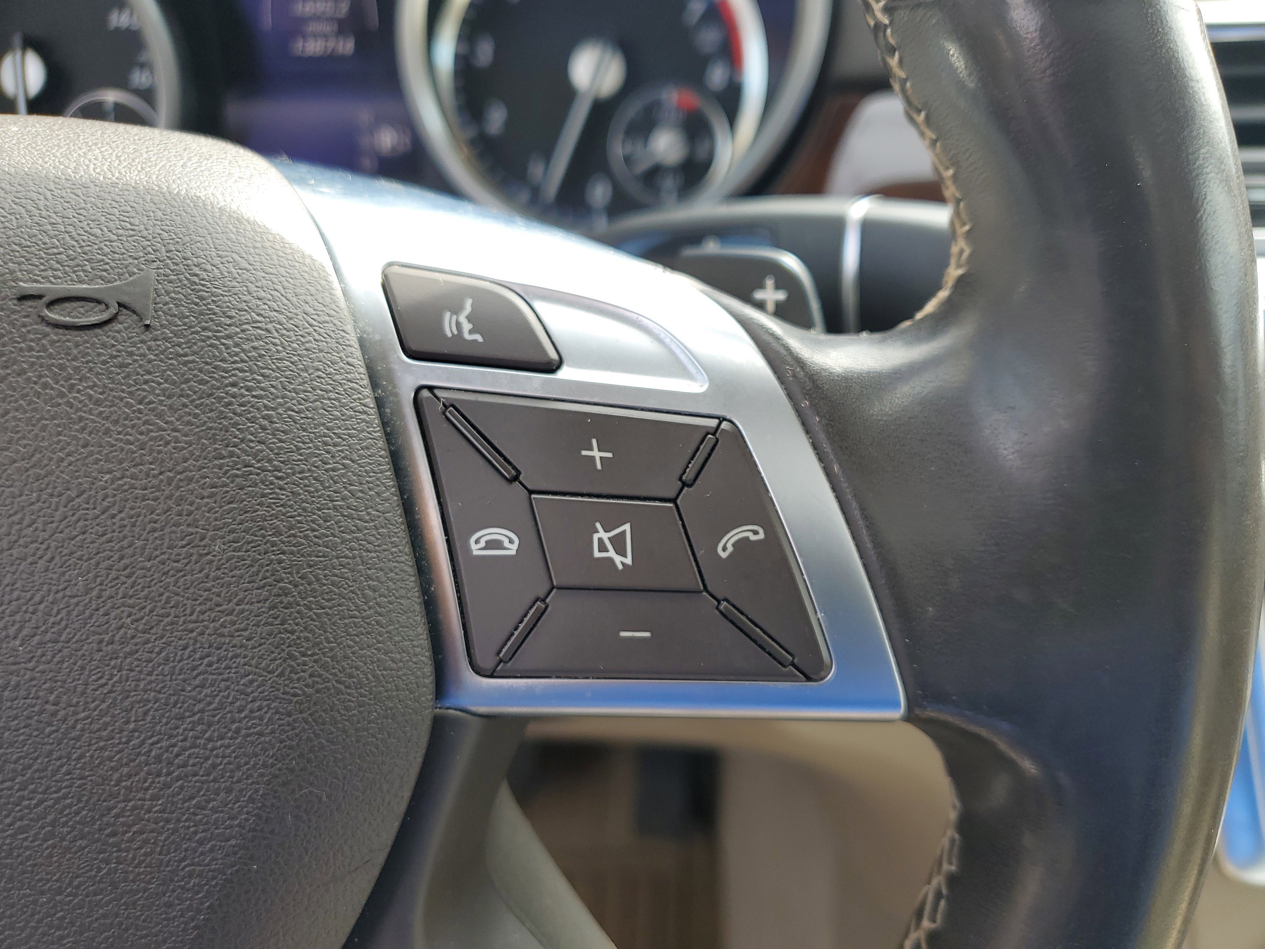 Used 2015 Mercedes-Benz GL 450 4MATIC image 27