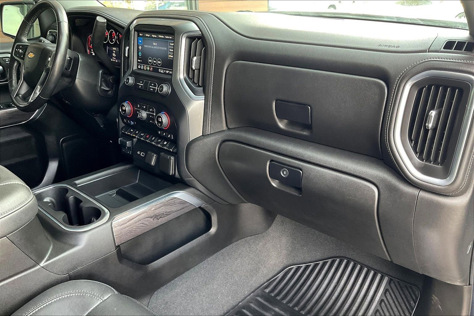 Used 2021 Chevrolet Silverado 1500 LTZ image 19