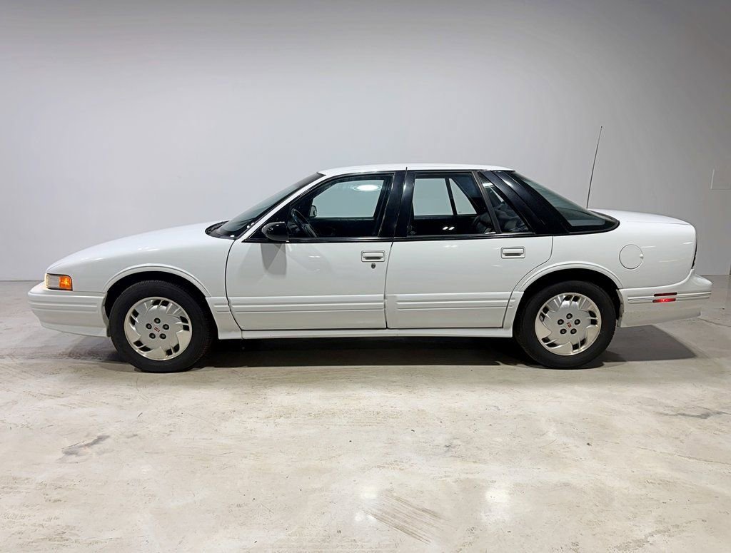 Used 1997 Oldsmobile Cutlass Supreme SL image 4