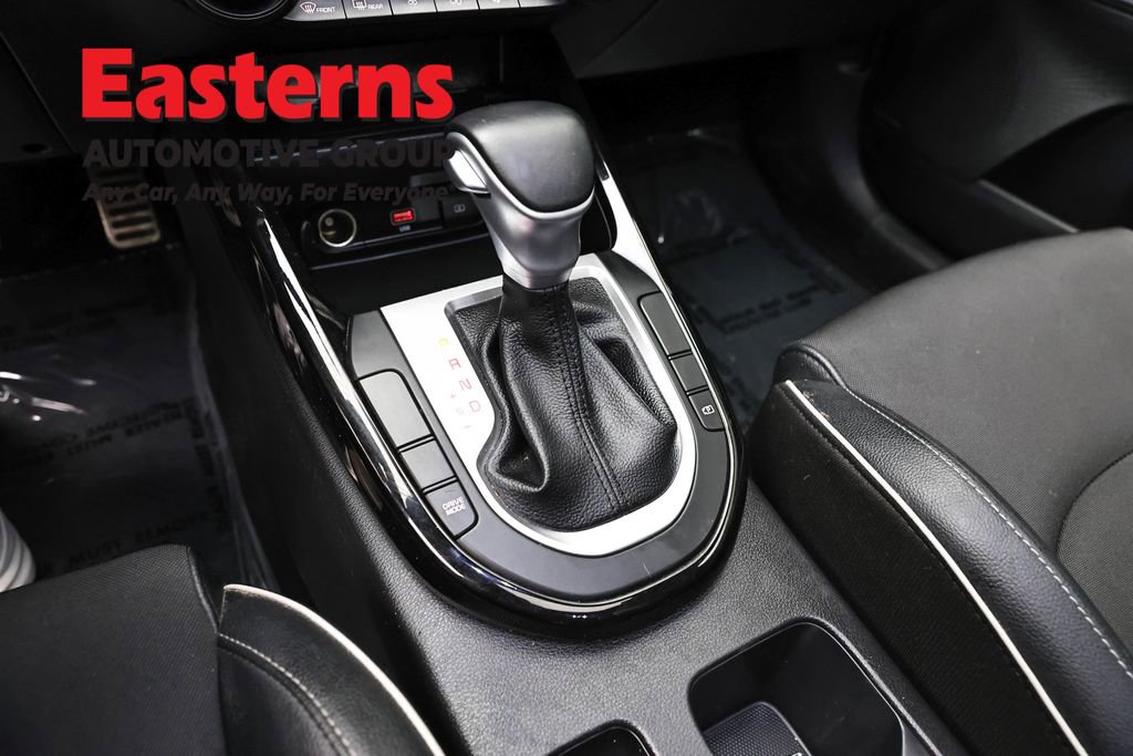 Used 2022 Kia Forte GT-Line w/ GT-Line Premium Package image 13