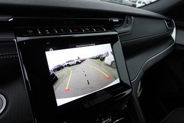 New 2025 Jeep Grand Cherokee Altitude image 22