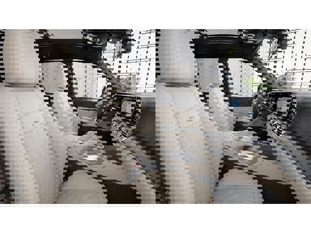 New 2026 Mercedes-Benz GLS 63 AMG 4MATIC image 4