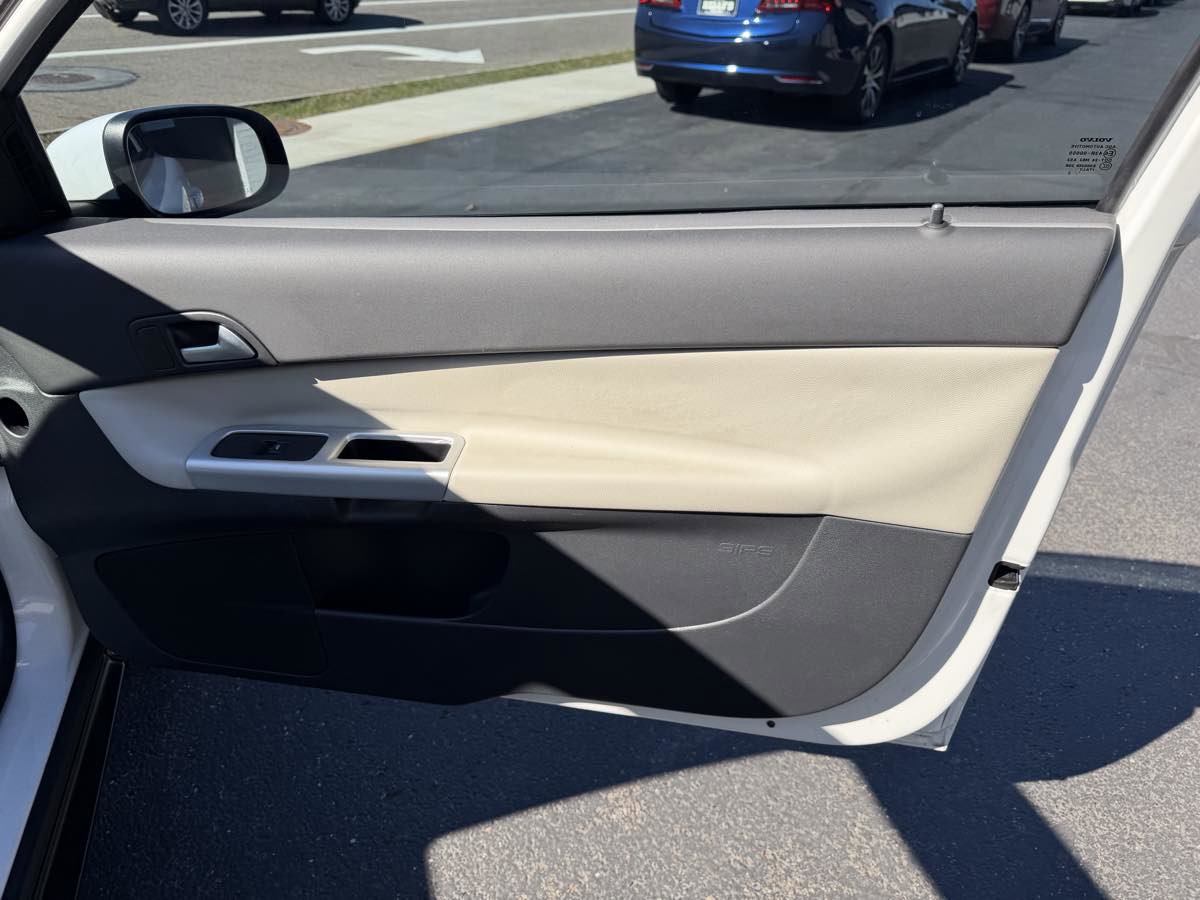 Used 2013 Volvo C30 T5 image 19