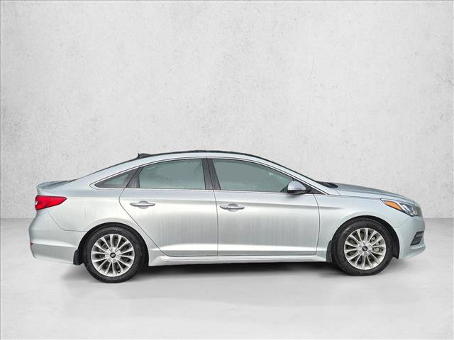 Used 2015 Hyundai Sonata Limited w/ Option Group 06 FWD image 4