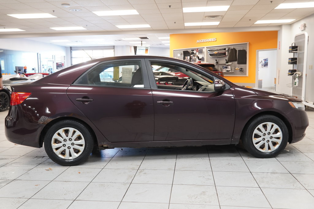 Used 2010 Kia Forte EX FWD image 43