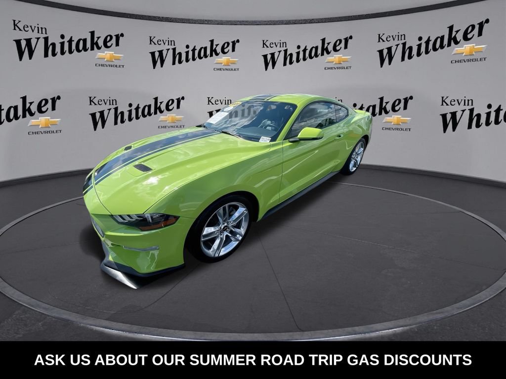 Used 2020 Ford Mustang Premium RWD image 5
