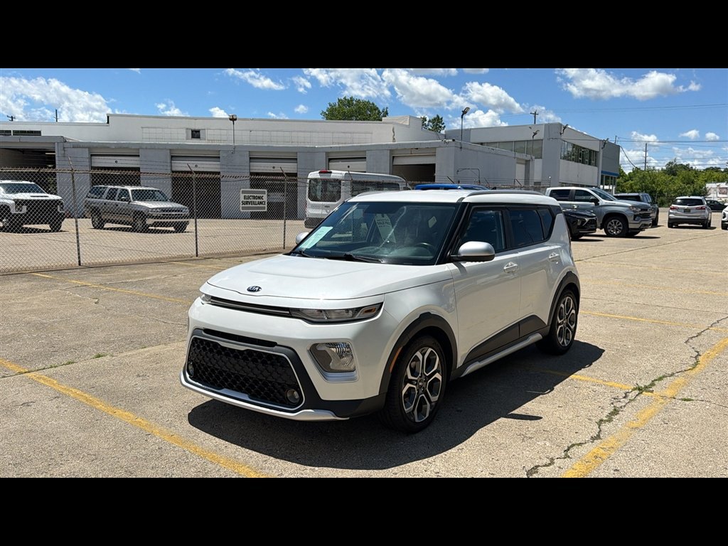 Used 2020 Kia Soul X-Line FWD image 2