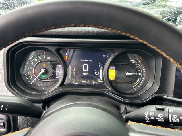 Used 2024 Jeep Wrangler Unlimited w/ Convenience Group AWD/4WD image 10